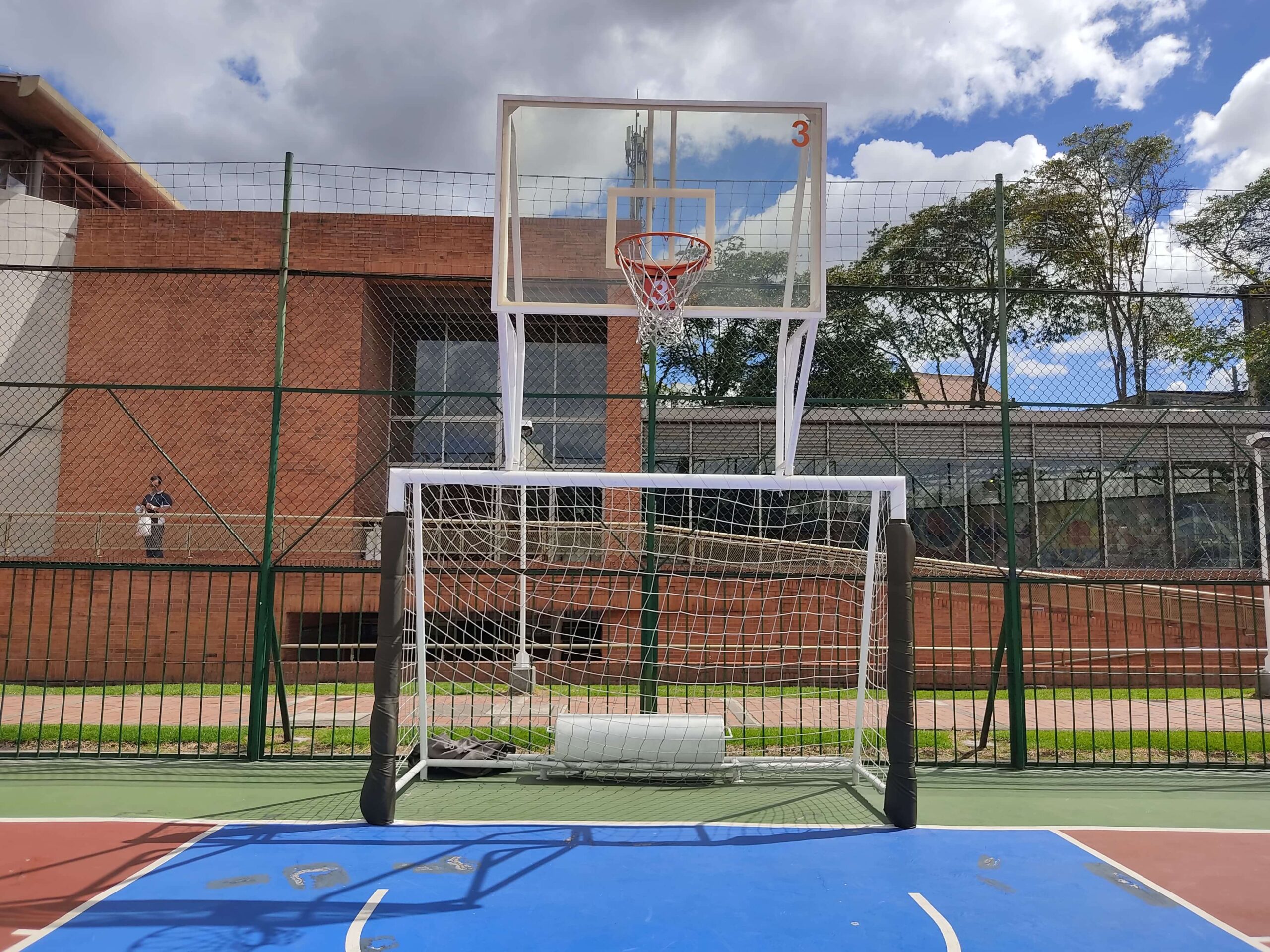 Tableros de Baloncesto en Acrílico - Tableros y Acrilicos, image size:2560x1920