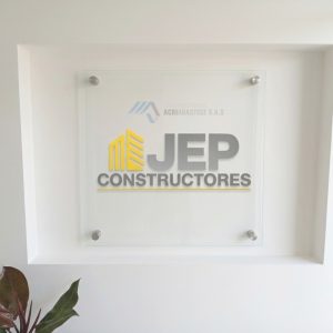 Letrero en Vidrio o Acrílico 80×80 cm Corporativo | Con Dilatadores
